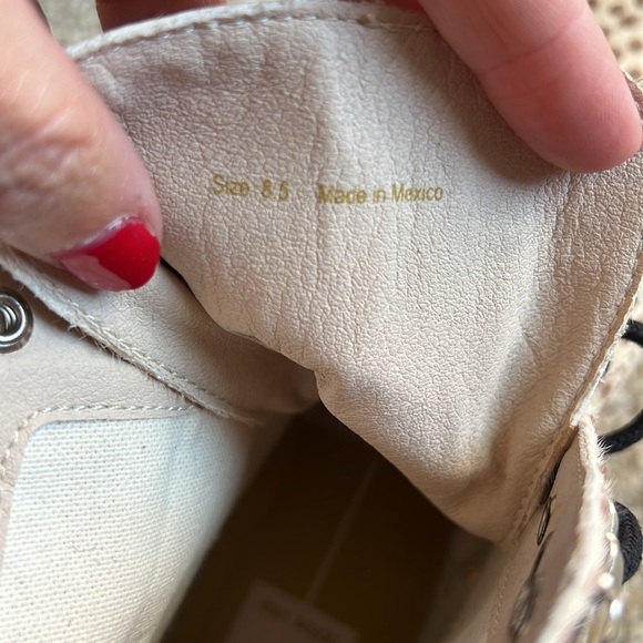 Dolce Vita Avena animal print calf hair Chukka lace up boot size 8.5 brown beige - Picture 6 of 9